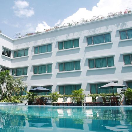 Aston Tropicana Hotel Μπαντούνγκ Εξωτερικό φωτογραφία