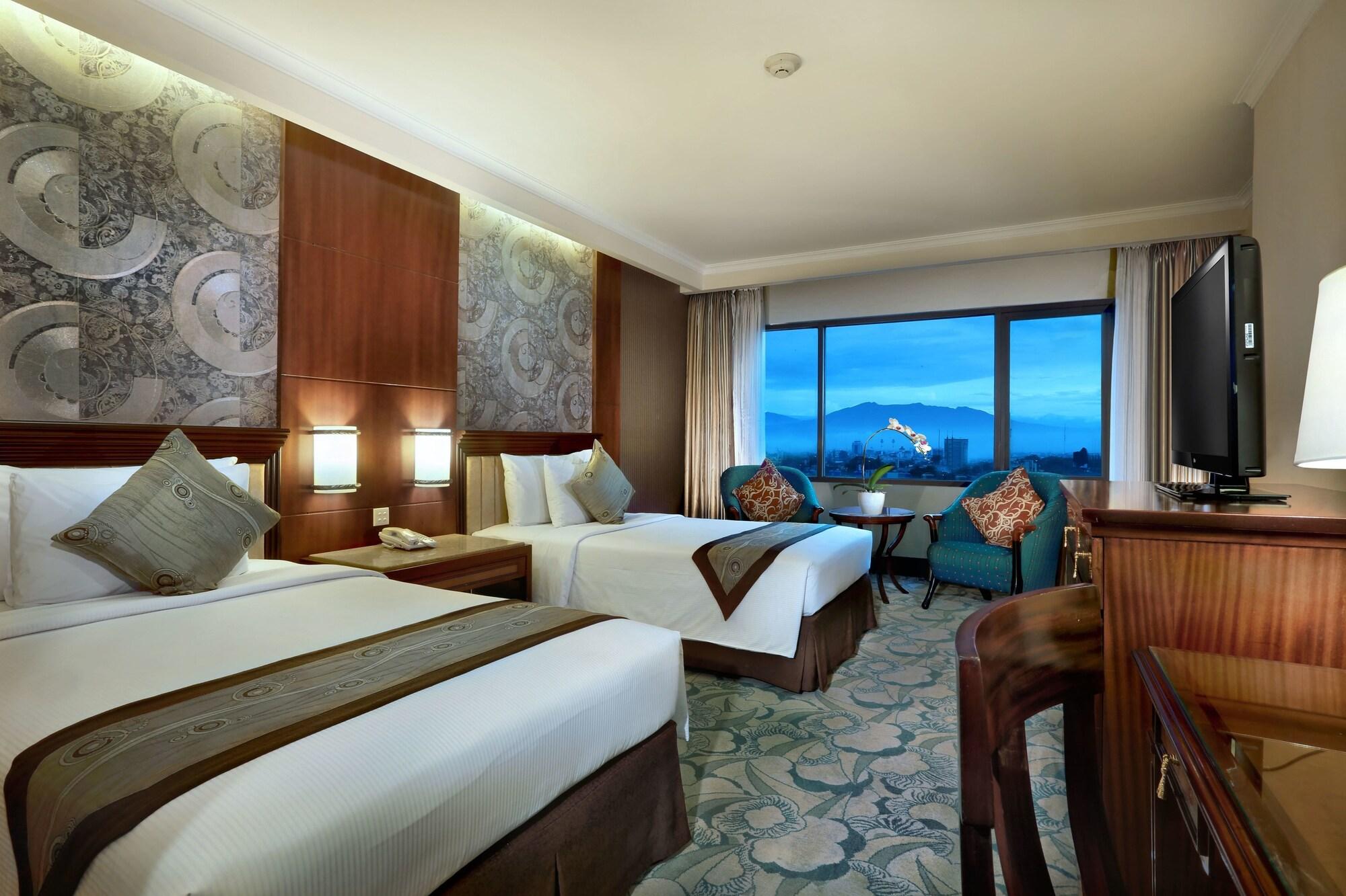 Aston Tropicana Hotel Μπαντούνγκ Εξωτερικό φωτογραφία