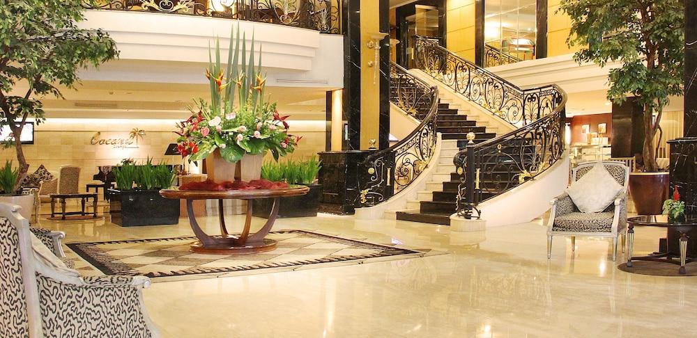 Aston Tropicana Hotel Μπαντούνγκ Εξωτερικό φωτογραφία
