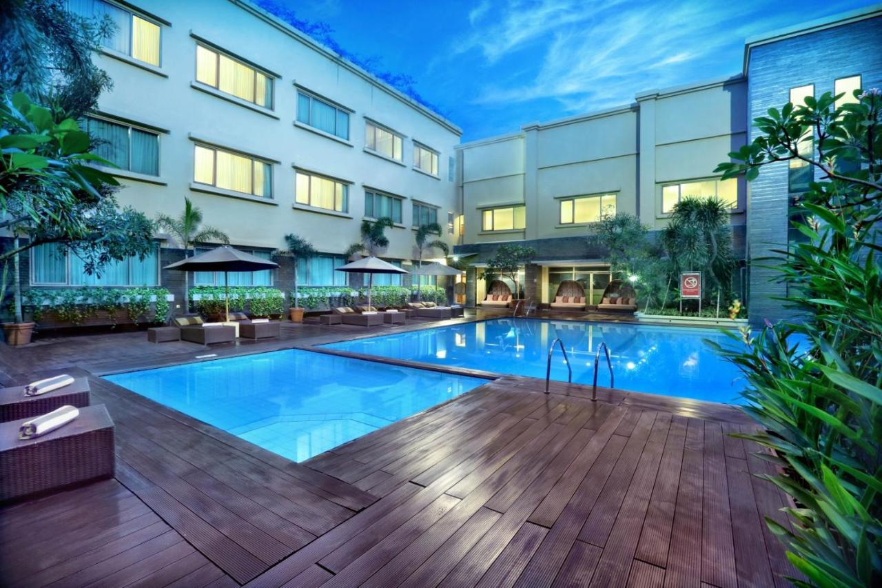 Aston Tropicana Hotel Μπαντούνγκ Εξωτερικό φωτογραφία