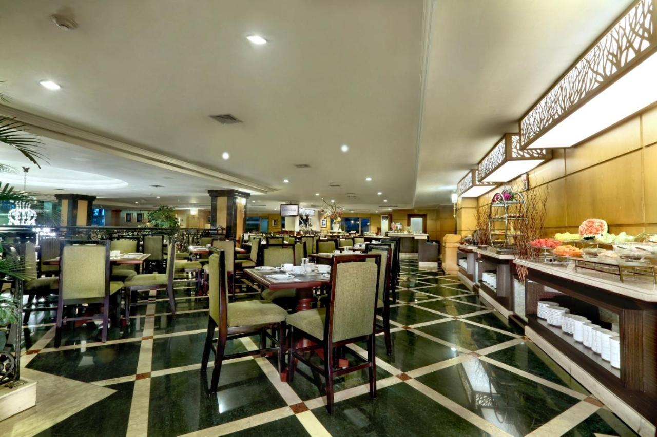 Aston Tropicana Hotel Μπαντούνγκ Εξωτερικό φωτογραφία