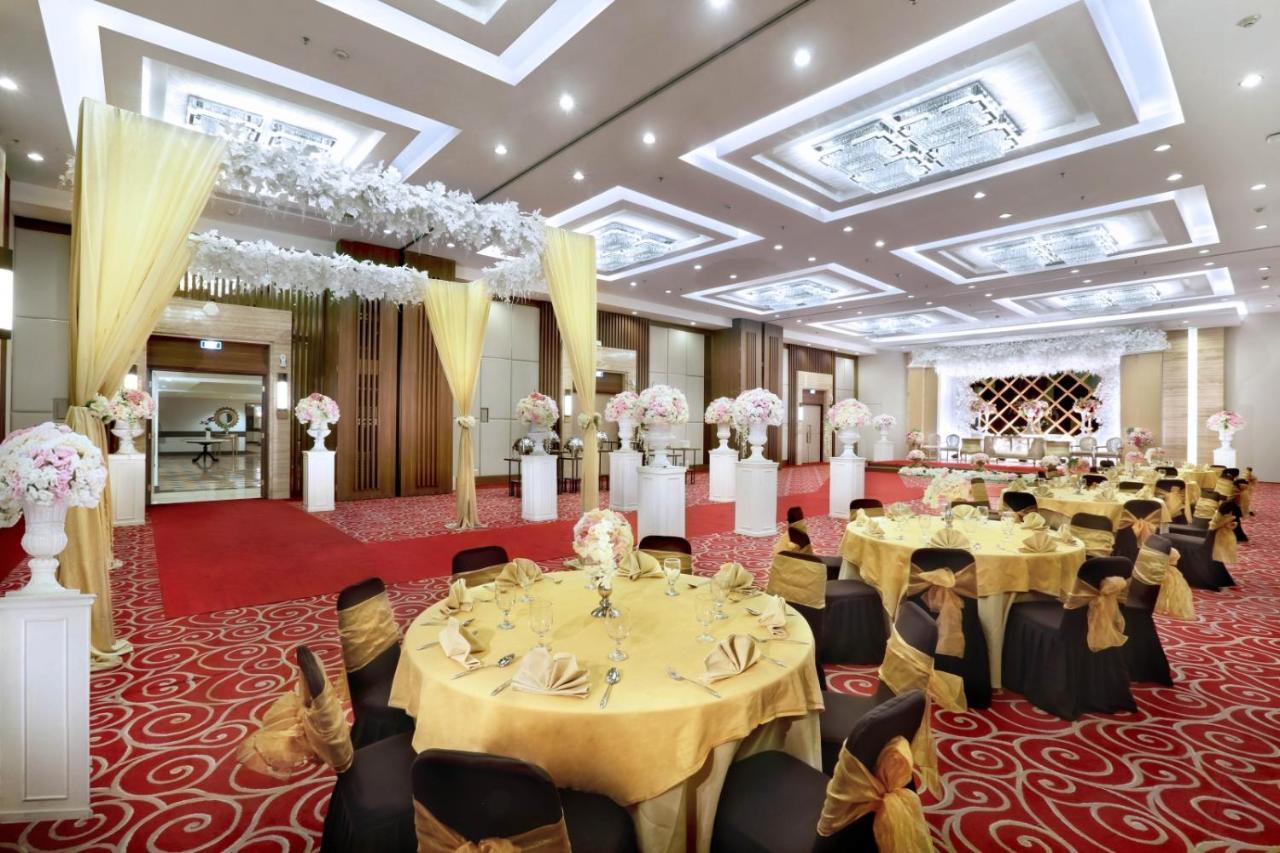 Aston Tropicana Hotel Μπαντούνγκ Εξωτερικό φωτογραφία