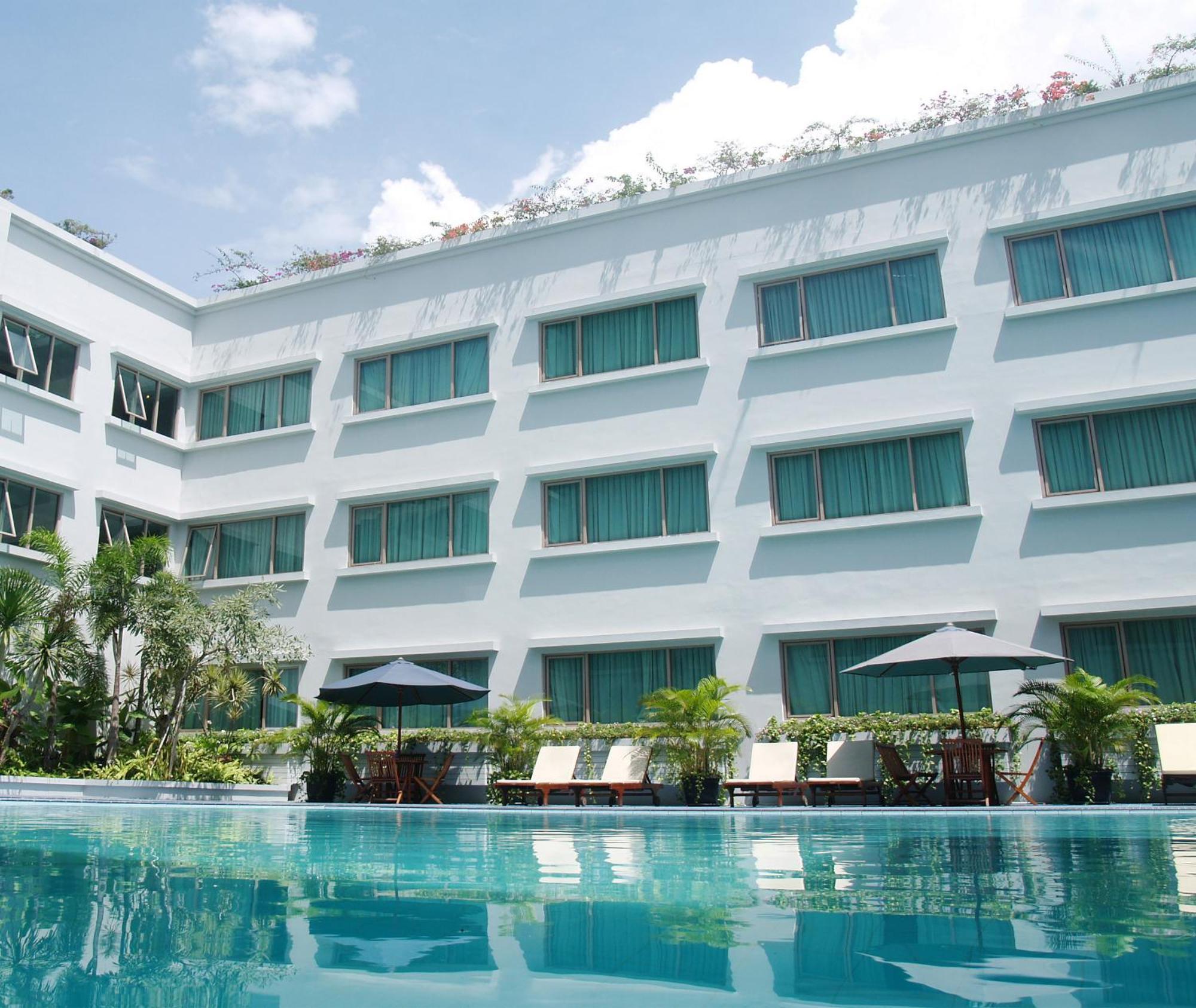 Aston Tropicana Hotel Μπαντούνγκ Εξωτερικό φωτογραφία