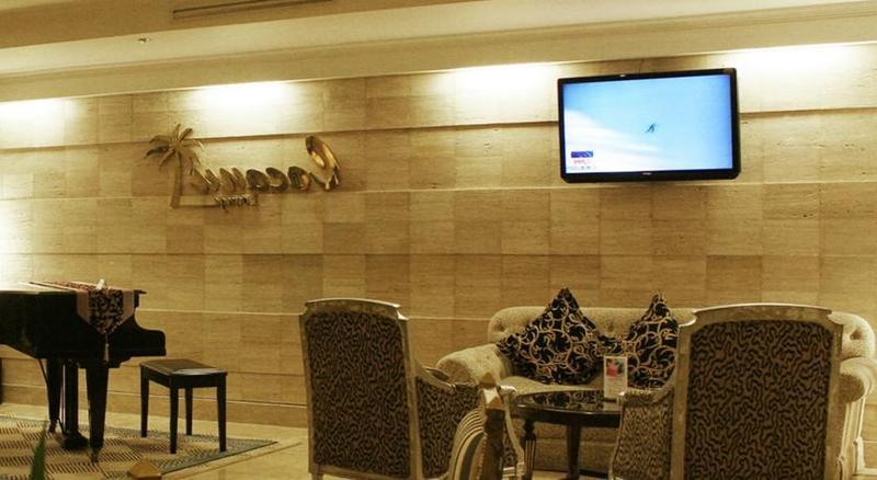 Aston Tropicana Hotel Μπαντούνγκ Εξωτερικό φωτογραφία