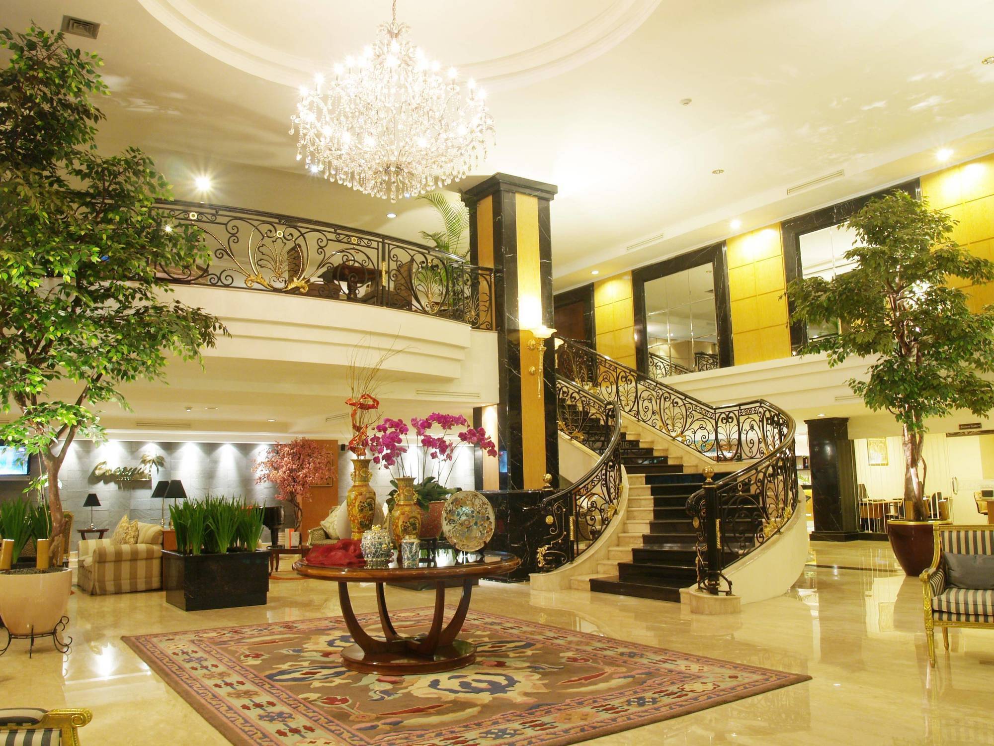 Aston Tropicana Hotel Μπαντούνγκ Εξωτερικό φωτογραφία