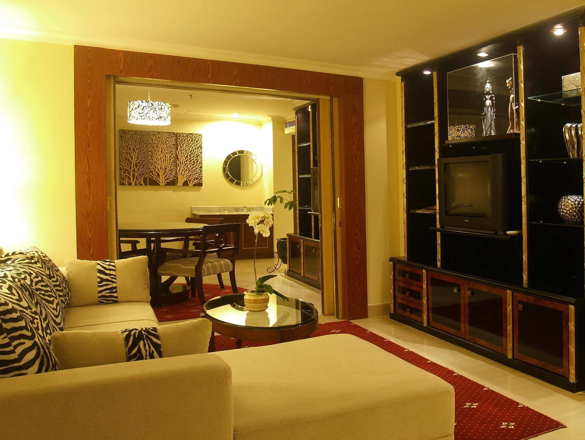 Aston Tropicana Hotel Μπαντούνγκ Εξωτερικό φωτογραφία
