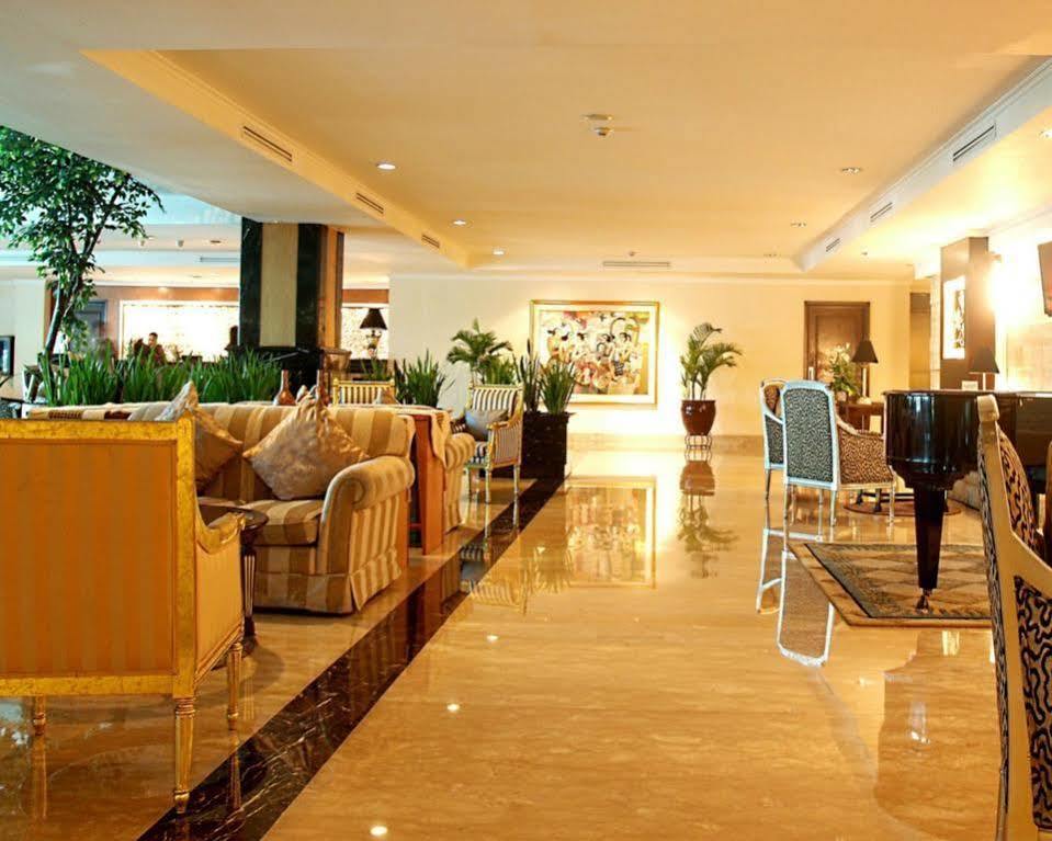 Aston Tropicana Hotel Μπαντούνγκ Εξωτερικό φωτογραφία