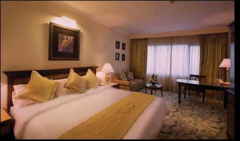 Aston Tropicana Hotel Μπαντούνγκ Εξωτερικό φωτογραφία